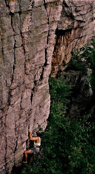 60-70m,chalkless,super steep vertical cracks in the Gunks