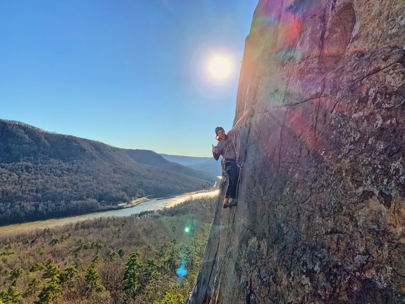 Amazing and fun climb! Took a fall at the crux but it’s well protected.