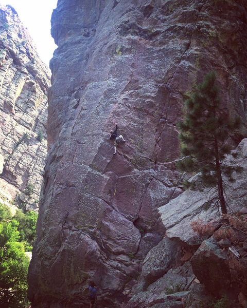 Ty Hutchins walks his way up "Hair City" 5.9.