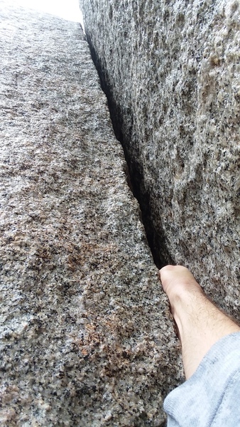 Looking up the short climb. Thin hand jam for scale.