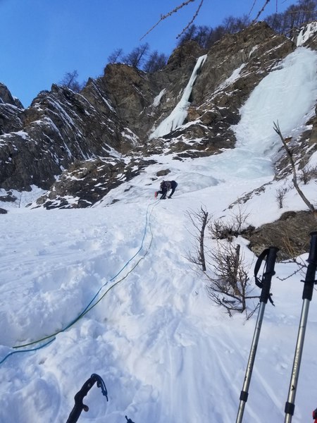 Approaching the first pitch from the initial belay. The top pitch can be seen at the very upper right.