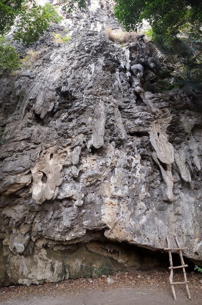 repositioning the ladder can sometimes be the Crux on this route.