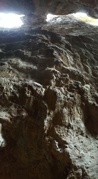 Because if this Canyon wasn't unique enough we have been gifted with an incredible Chalkstone on the rim!