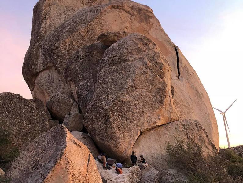 Rock Climb Direct North Boulder, San Diego County