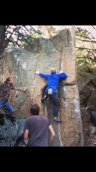 Find the thin left crack, then go up to crimps.
