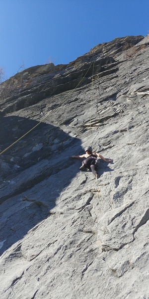 Ambre top roping Walk the Line