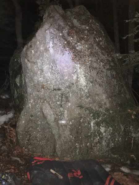 Jeff Smith Line on the left side of the Slab boulder. You can make out the slopey rail at the bottom, indicating the start
