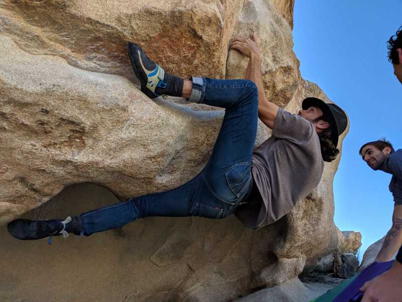 False hueco traverse
