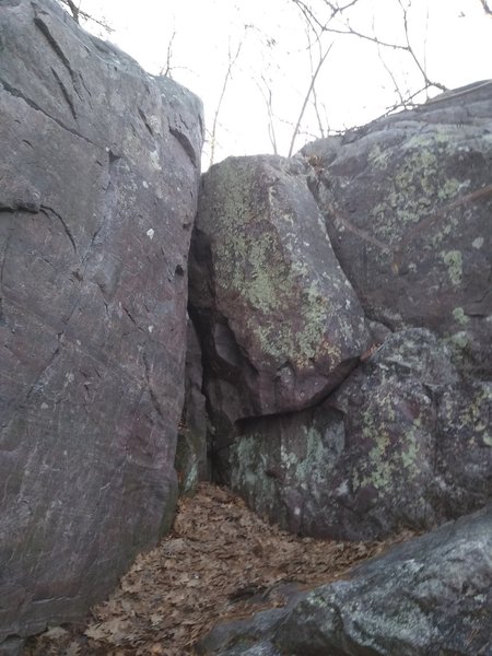 Climb the block with high feet