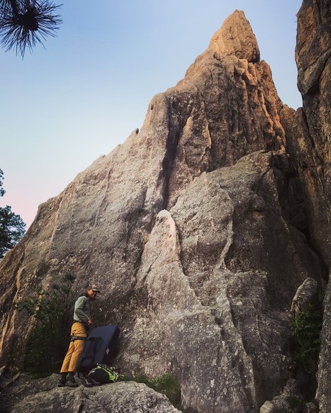 Getting stoked for the morning run on Waves.
<br>
<br>
Climber: Logan Dop
<br>
Photo: Clare Chamberlain
