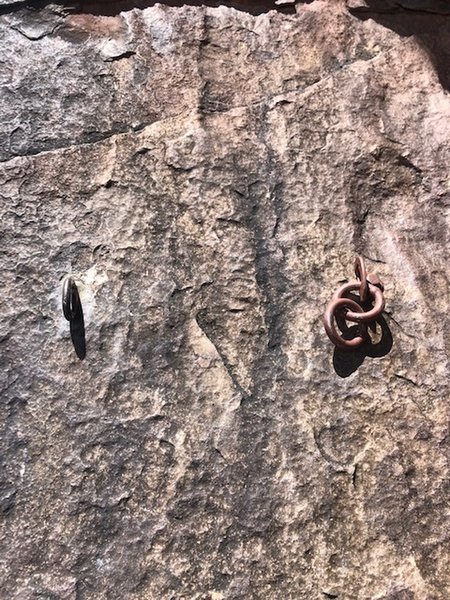 The pitch 1 anchor atop the Pigeon Flake.