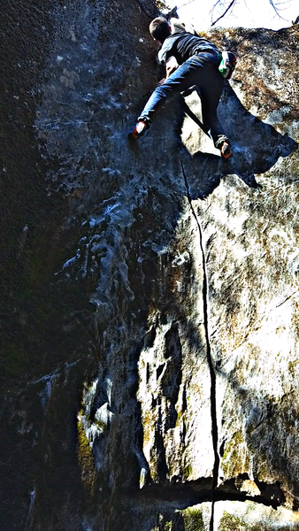 "All American Finger Crack" fun climb that I ended up falling off way more than I thought before sending.