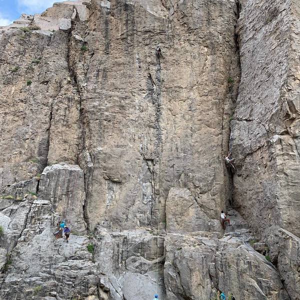 Climber in the middle is on Makayla 10b