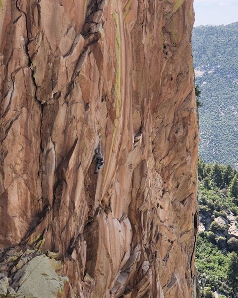 Didn't realize anyone was shooting photos of the FA or I would have worn my bright green shirt. This is a super cool move that is so scrunchy I have to say I may have a slight advantage over the long people. Photo Sam Roehrich