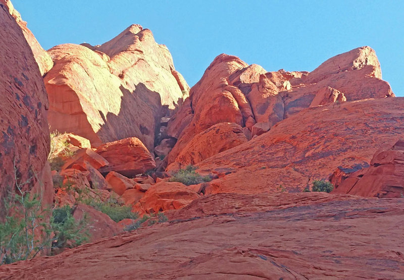 three SouthWest+South ridges of Calico Peak closer on approach