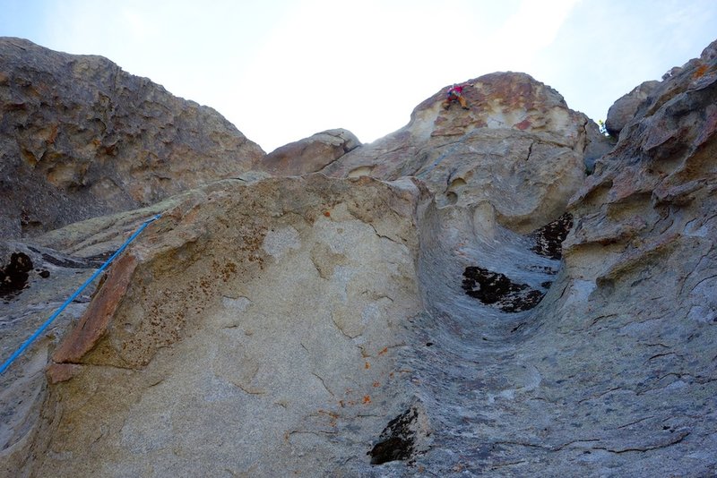 Crux section on Pitch 2 of Mano Izquierda.