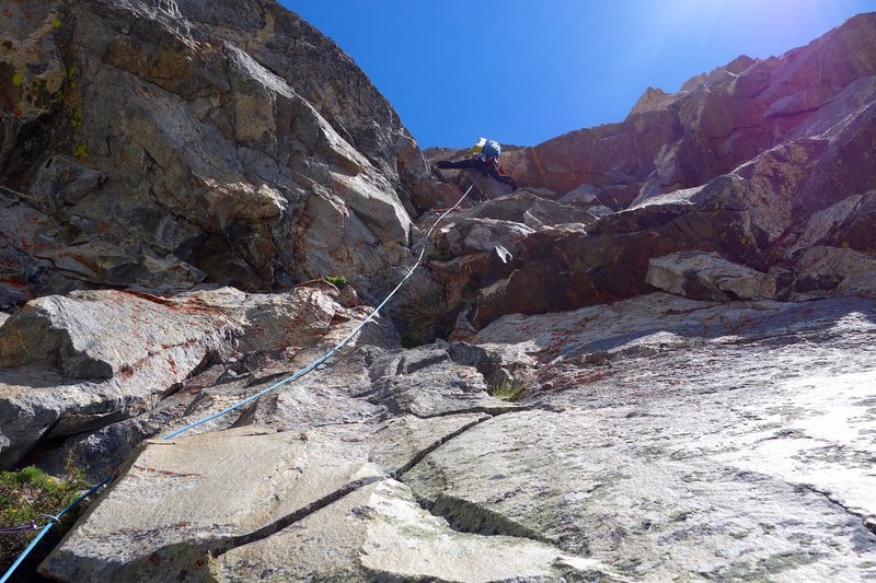 Pitch 5, the 5.8 corner option (alternative is to do a 4th class around to the left and up to top of corner).