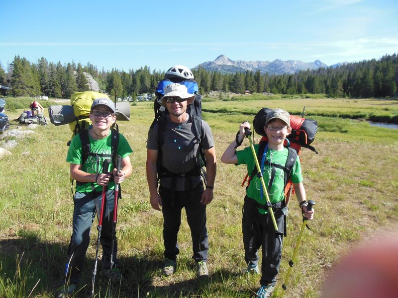 Ready to start hike into Deep Lake 2019. Lowe (13), Nels(40), Porter (10).