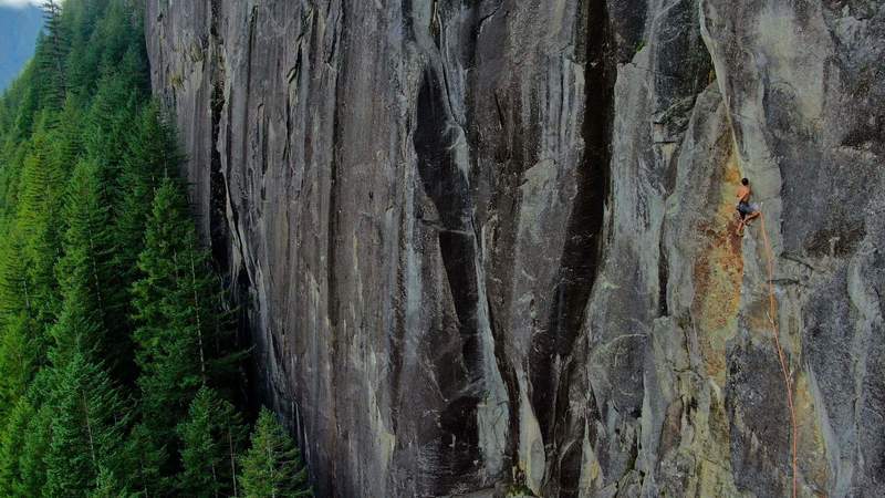 Scott Welch photo. Michal on p2 about to enter flair.