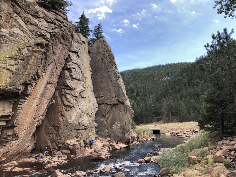 Mid to late September the water is low. Nice dry belay spot.<br>
<br>
Photo taken September 21st.