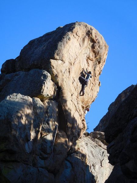 Running a lap on Mighty Quinn (5.10c), Holcomb Valley Pinnacles