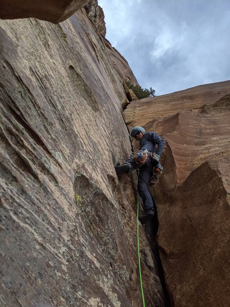 Tyler firing the P17 corner. Fantastic rock, great movement through the waves.