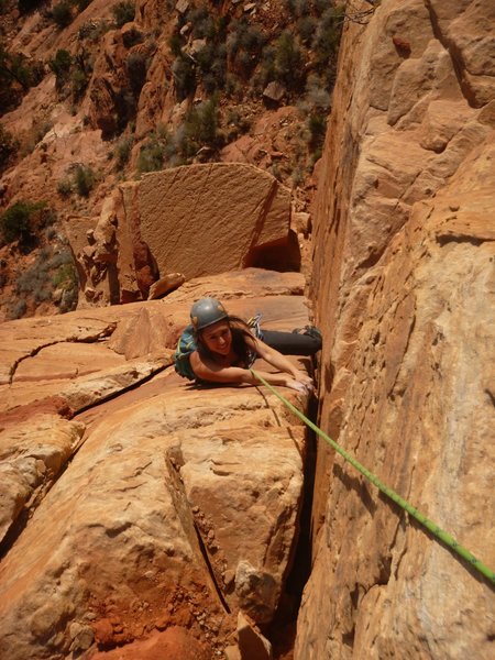 Giselle laybacks the top of the second pitch.