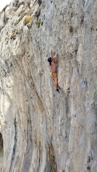 Fred pulling hard on the upper Crux of Zorba le Gros