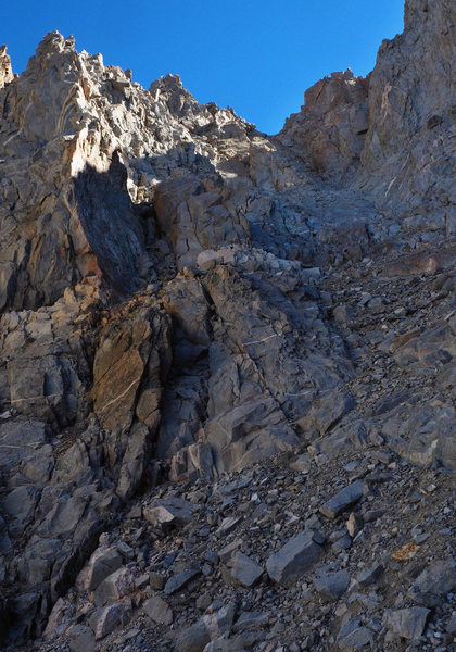 The view of the Upper Chute from the top of the Waterfall Pitch. Unattractive yes, but stick with it as the last few hundred feet make up for this typical chute terrain - Sept 2018