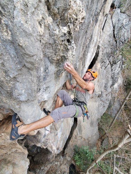 Chandler pulling pass the roof of Getafix