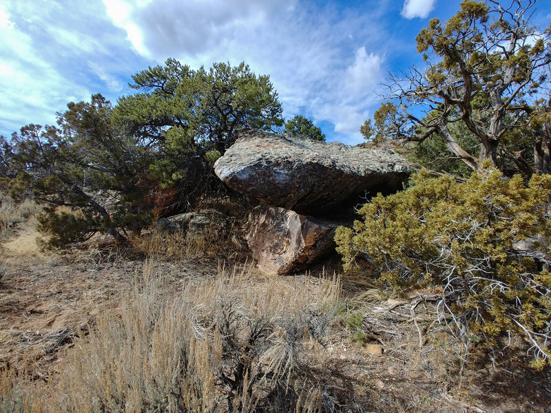 Bouldering in Pandemic Stone, Grand Junction Area