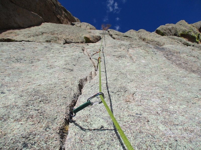 The thin crack on pitch 3.