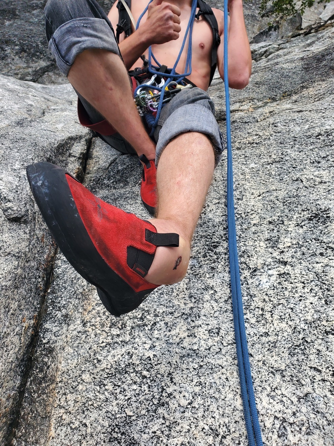 Broke ankle on fall from crack next to true horn. Rappelled to ground