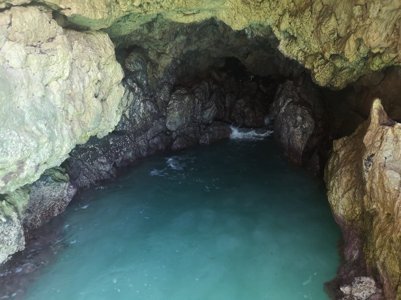 view from the roof portal entrance looking toward the back of the cave