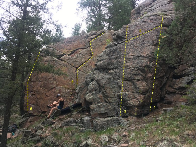 Paulaner Wall bouldering beta.
<br>
<br>
1) Weizen, V4?
<br>
2) Hefe-Weizen, V4?
<br>
3) Hefe, V1.
<br>
4) Pilsner, V-easy.
<br>
5) Lager V0.