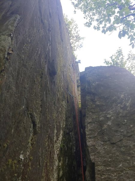 Gear starts up in the crack system, once you've groveled up the most of the chimney