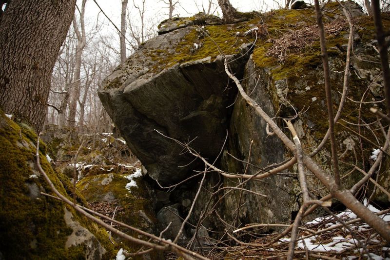 Bouldering in Carl's Flapper, 3. Southern Vermont