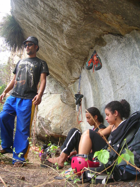 It is the large ledge at the bottom of the wall. It is very comfortable and safe, you can bring everything you need for your climbing day, instead going back and forth from your camp. Left to right: Joel Carrion, Jhonattan Bueno and Edith Rodriguez