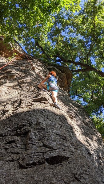 A good starter route for beginners. Although the climb is pitched, the belay down is flat, which offers a very safe ascent, and a rappel type lower.