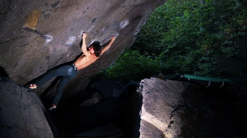 Jake Love making some intense core movement on Ross Bongo, Left (v10).