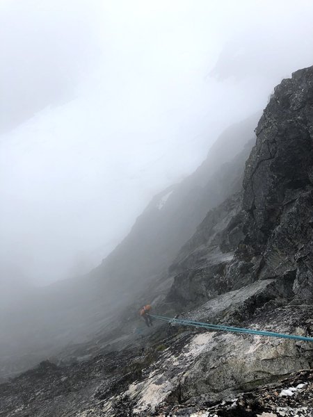 Rapping down the East ledges