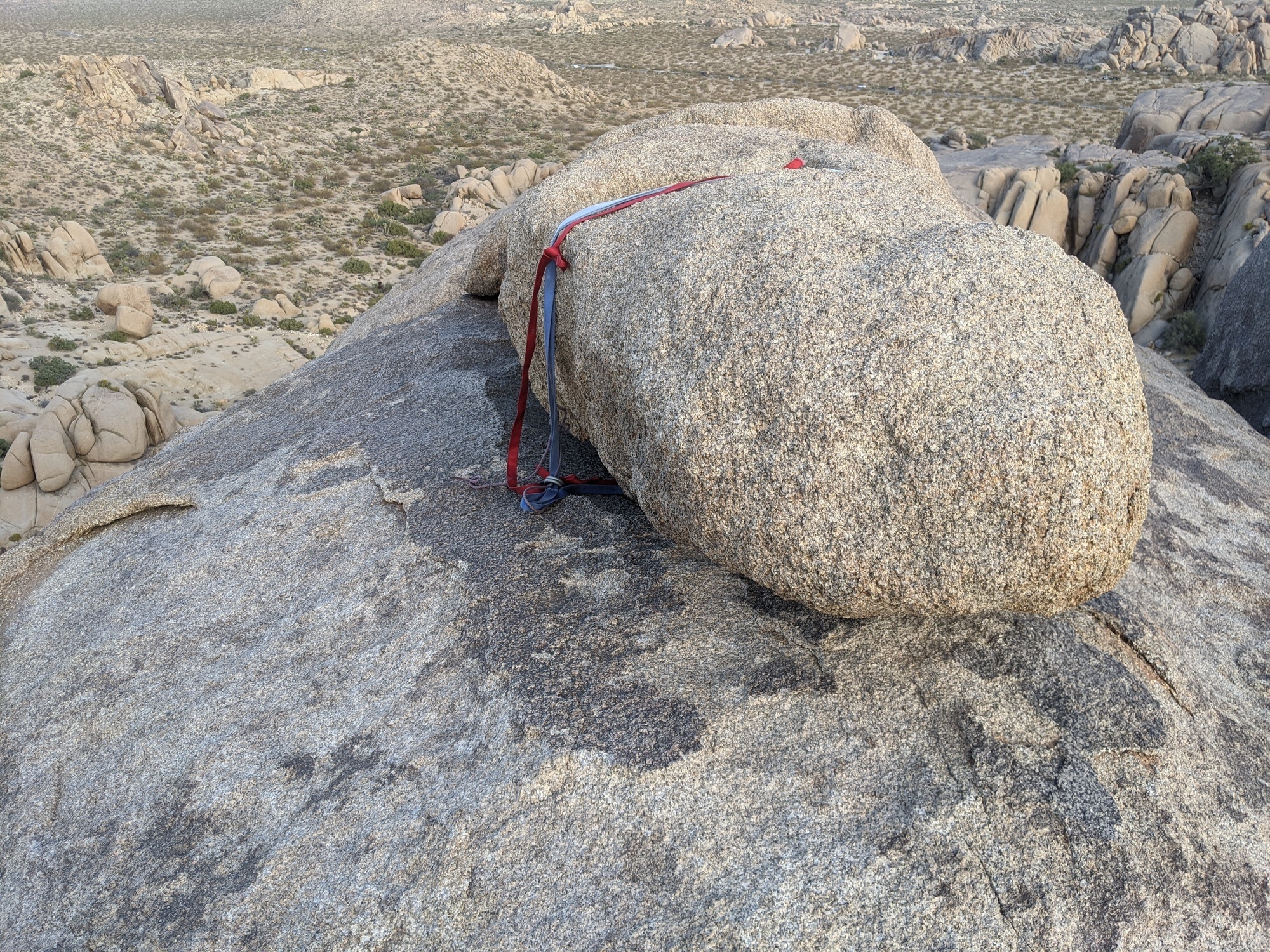 Rap rings set up above crack 4 for Isles Corridor Left side. Two rap