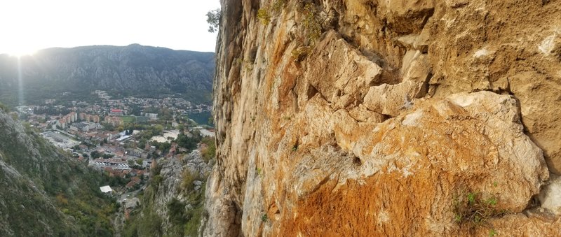 Enjoying a wonderfull view from the top of Luda Spilja.