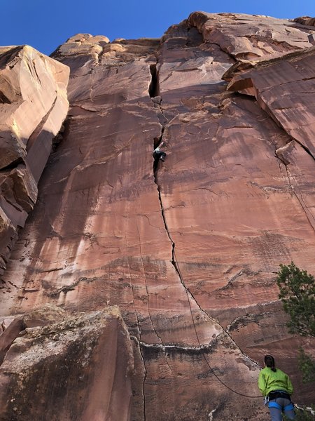 Me in what many would find to be the crux of this very fine desert pitch.