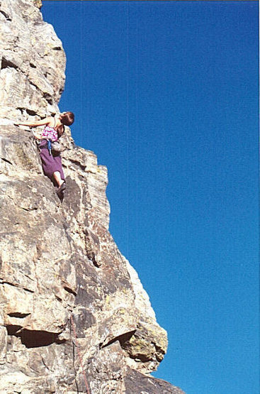 Noi about to enter the slot.