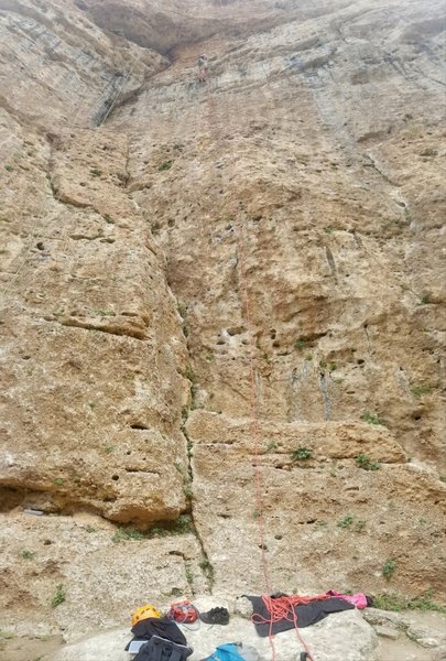 Dani at the top of Çelik Bilek.
<br>
<br>
<br>
(This vertical panoramic photo is to visually share route beta regarding the start, route and anchor location of the climb.)