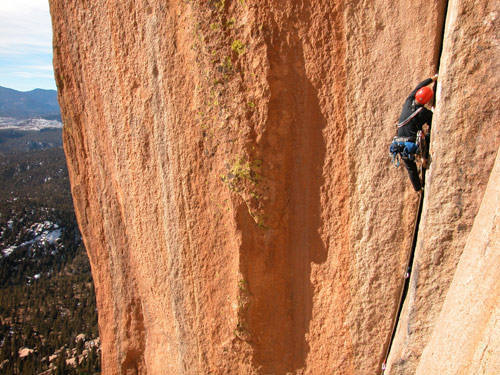 Fighting the steep and unrelenting jams of the second pitch.