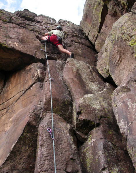 Peter Dillon, cruising to the anchors.
