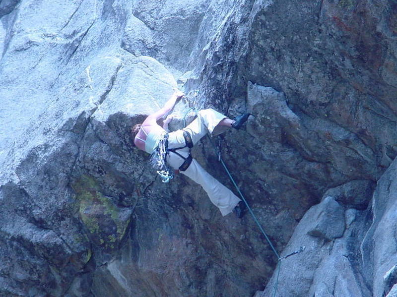 Ellie Blair pulling over the roof on the first pitch of <br>
Strange Cargo.
