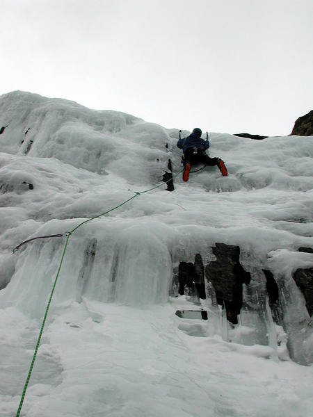 Mike leading higher on the second pitch.